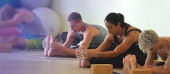 SER-OM-Shanti-Yoga-Pilates-Studio